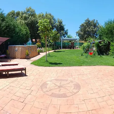 Chalet Las Dalias Vakantiehuis El Espinar